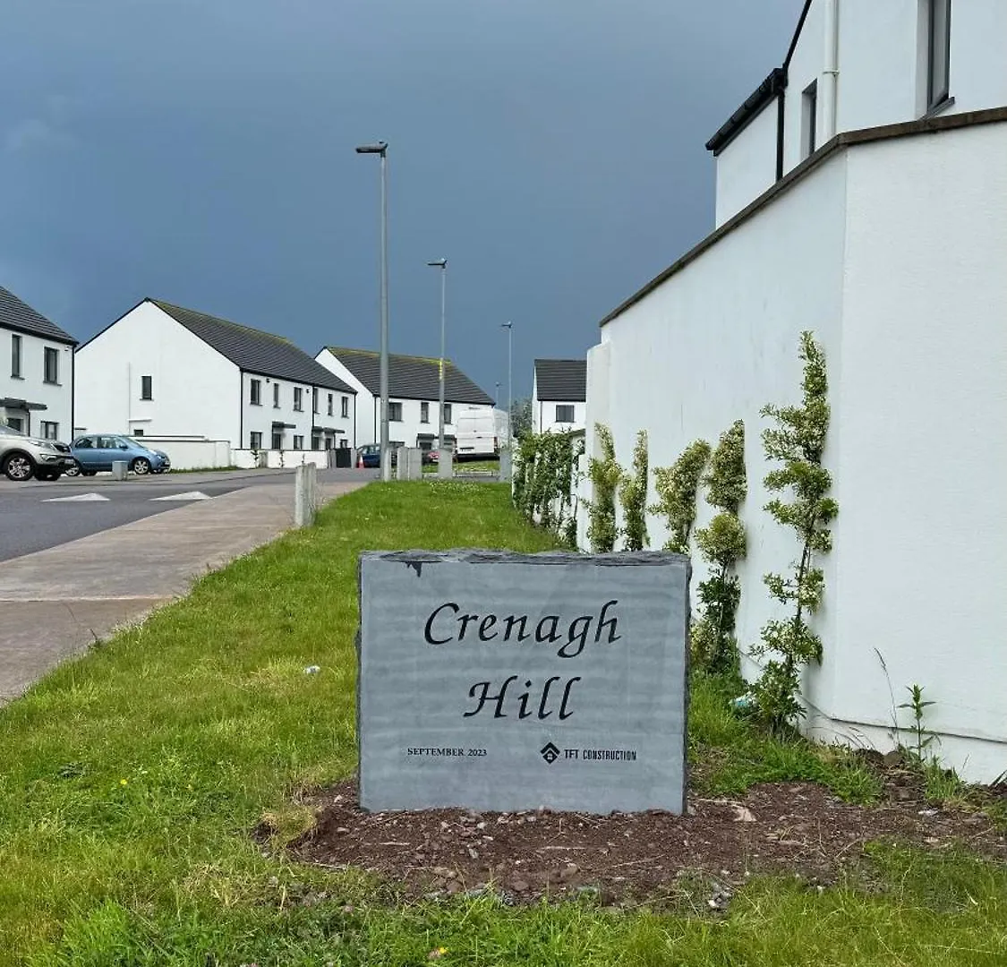 Privatunterkunft Double Bedroom With Private Bathroom Close To City Center Cork